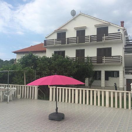 Guesthouse Lidija Kukljica Luaran gambar
