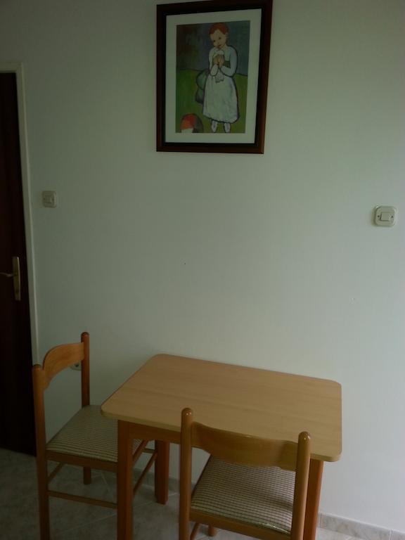 Guesthouse Lidija Kukljica Bilik gambar
