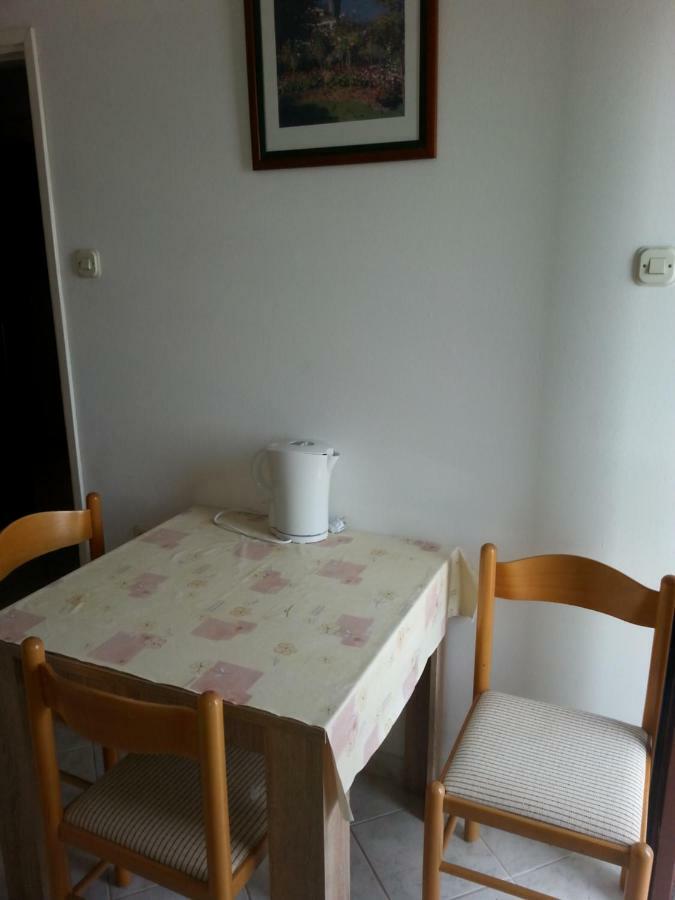 Guesthouse Lidija Kukljica Luaran gambar